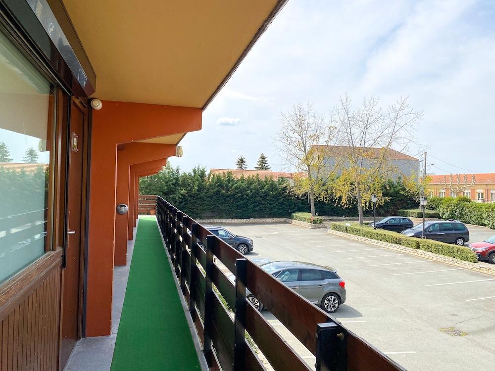 Kyriad Direct Roanne Hotel Εξωτερικό φωτογραφία